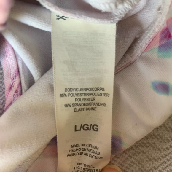 Gaiam Women's Medium Impact Strappy Back Sports Bra Size Large - Picture 5 of 5